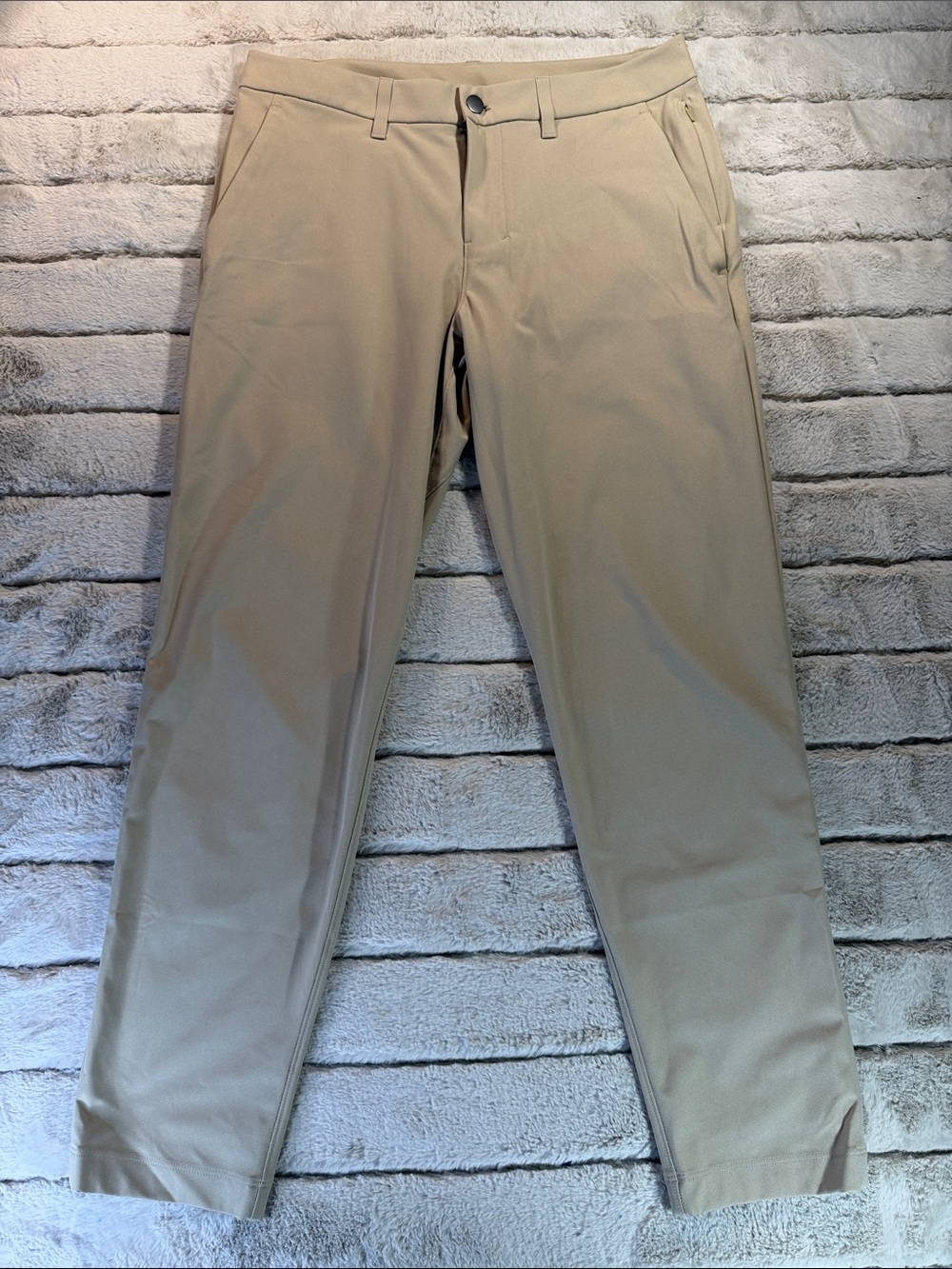 Lululemon Men’s ABC Khacki Pant, 30 inch Waist and 28 Inseam